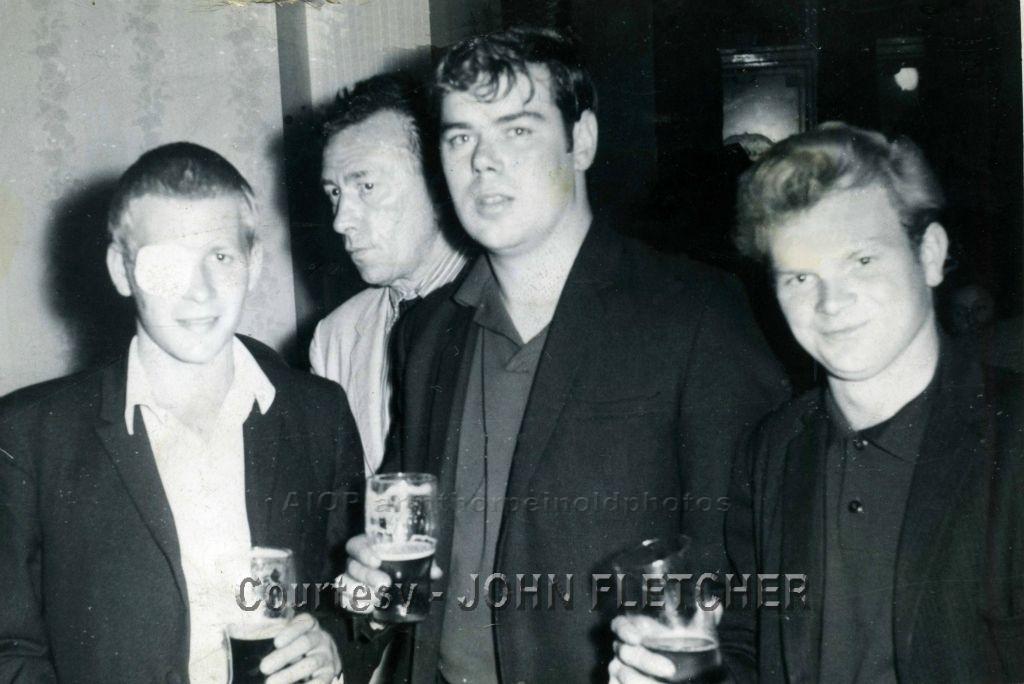 Pete Davies,barman,Dave Taylor,John Fletcher.